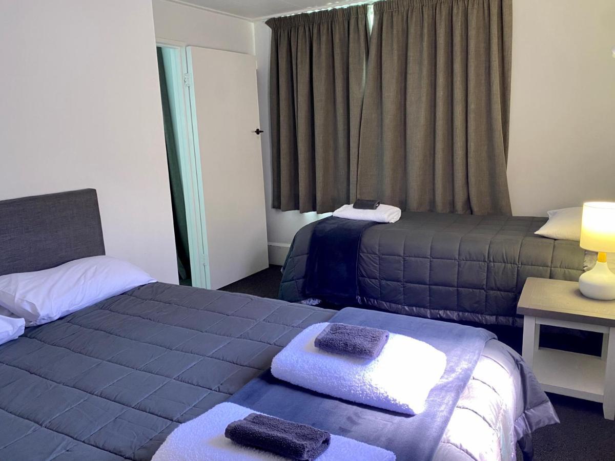 Beach Lodge Motels Dunedin Extérieur photo