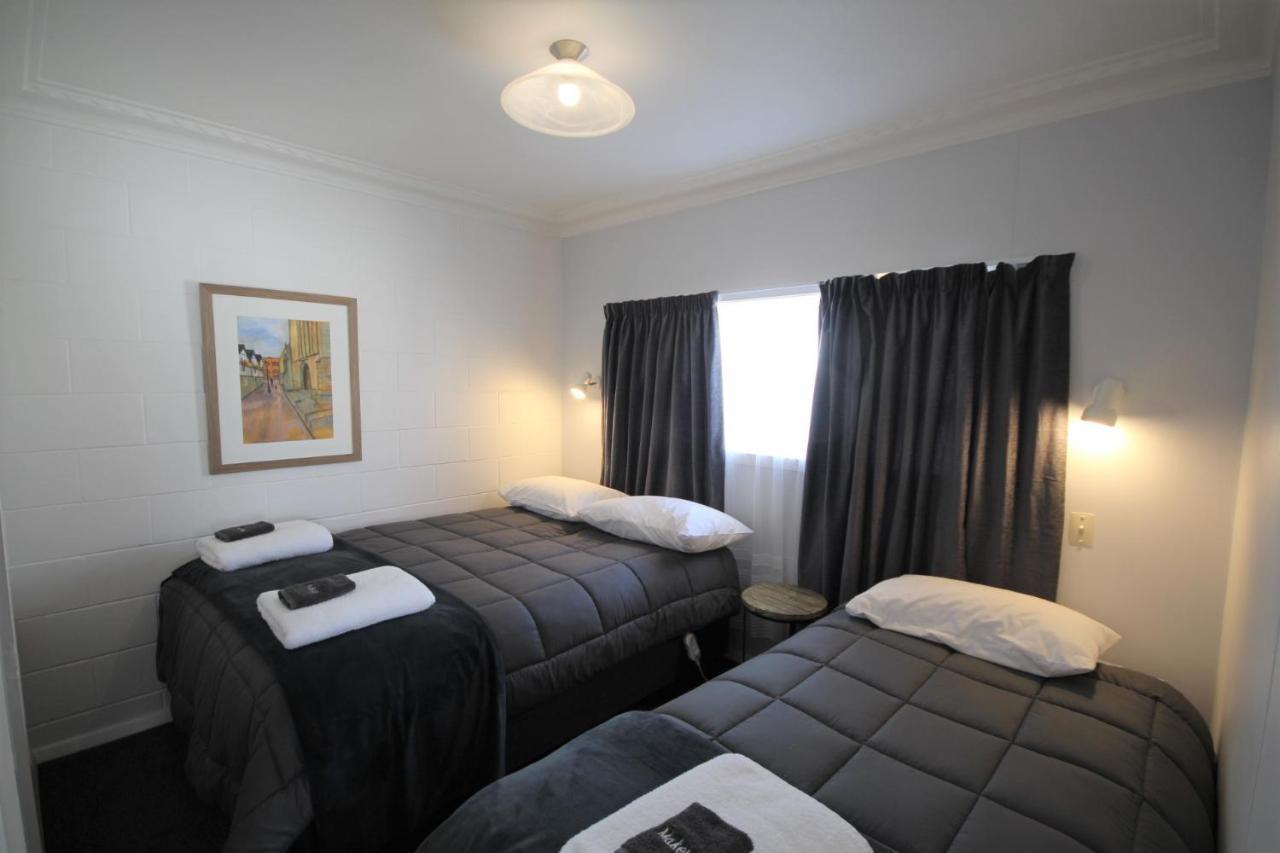 Beach Lodge Motels Dunedin Extérieur photo